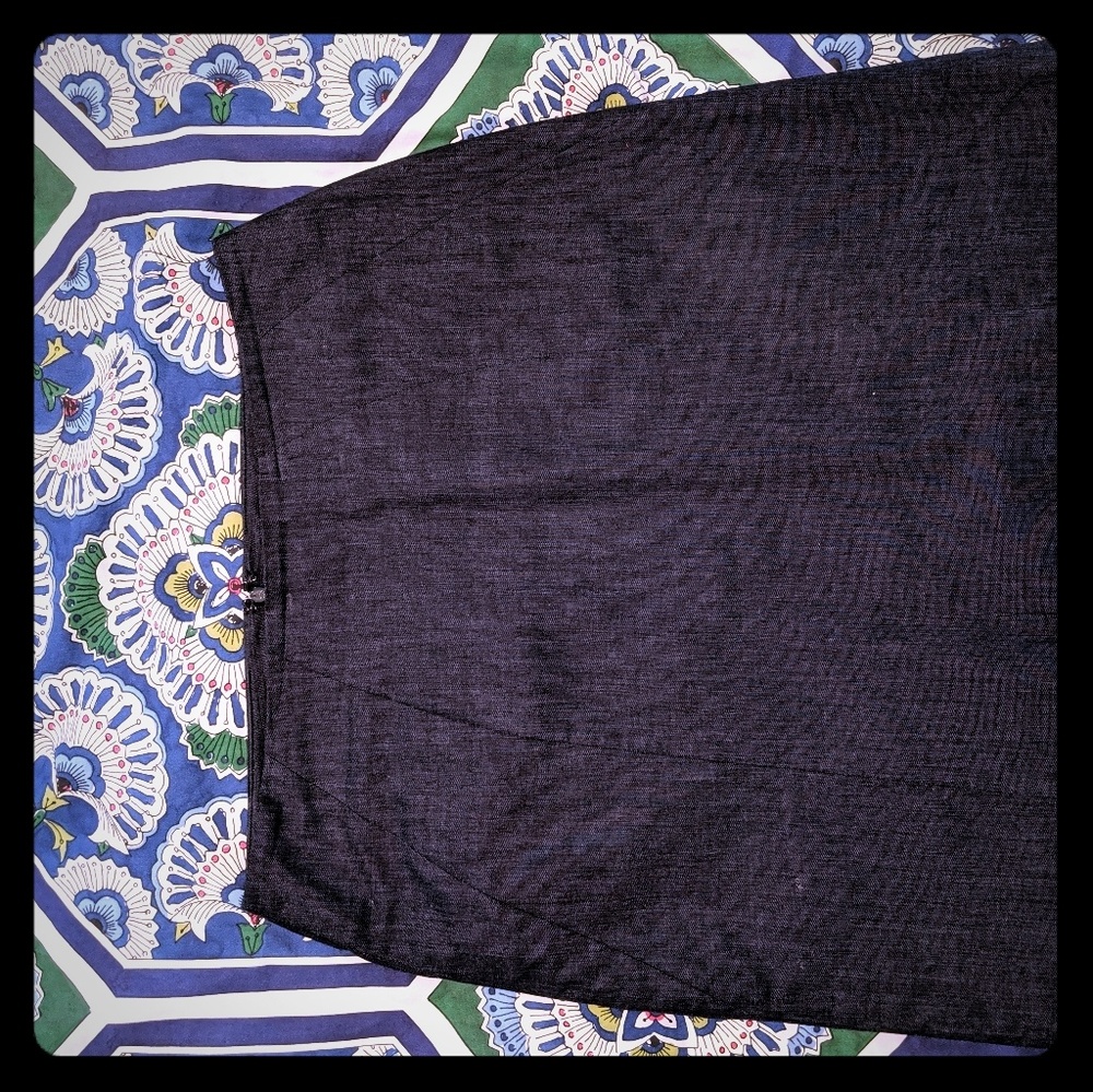 Navy pencil skirt
